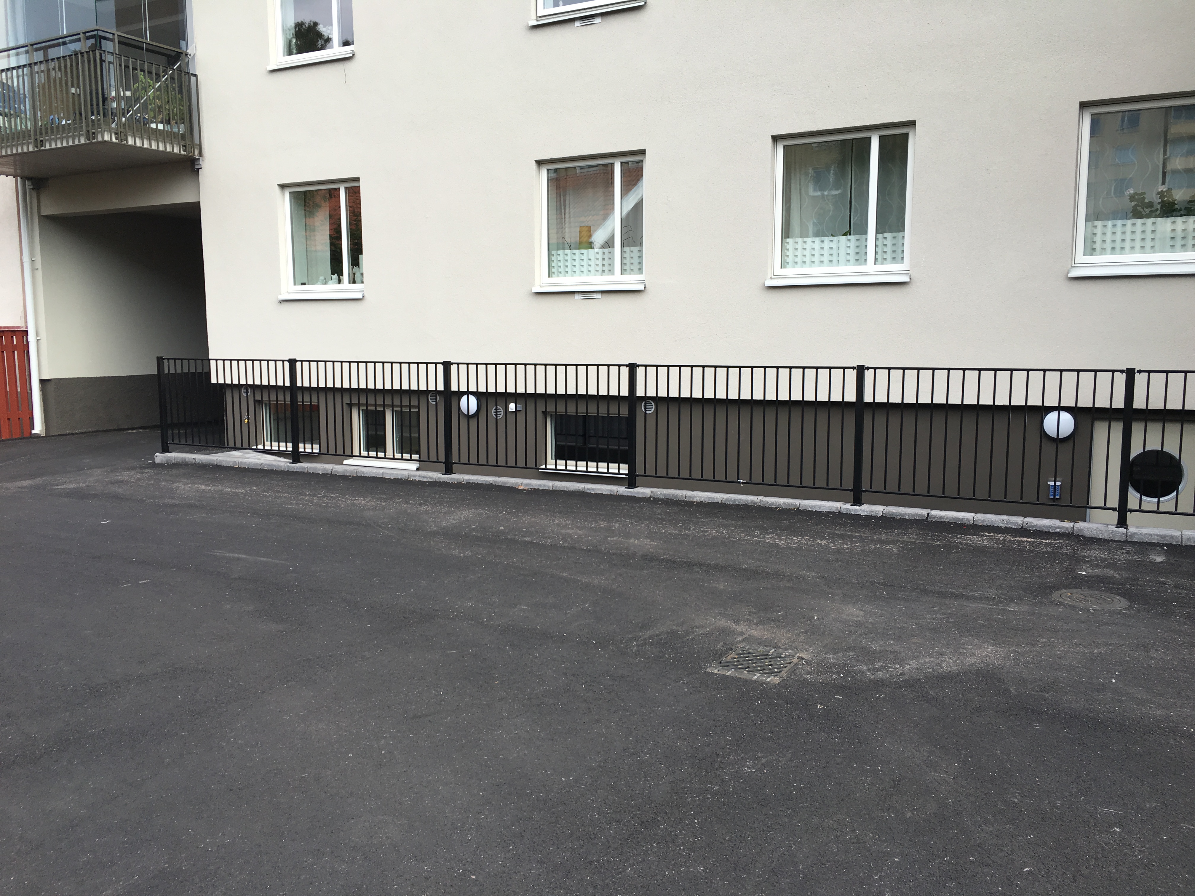 Frontyard staket grindar smide referensbilder