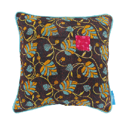 VINTAGE PILLOWS 40 x 40