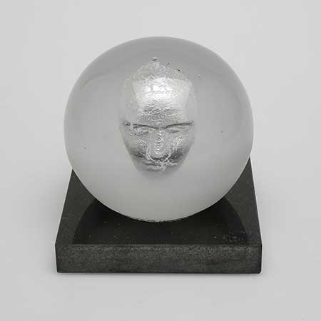 Berti Vallien Kosta Boda Headman white (model 90335)
