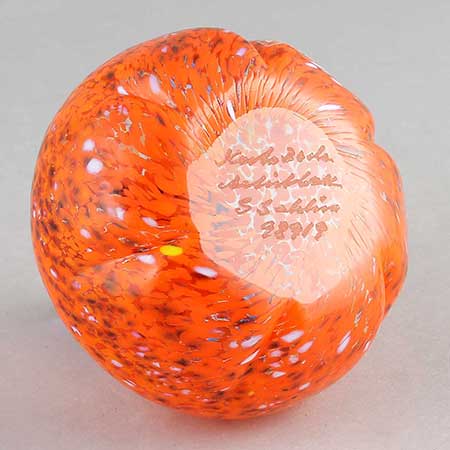 Gunnel Sahlin Kosta Boda Frutteria Lower side of Frutteria object with stamp