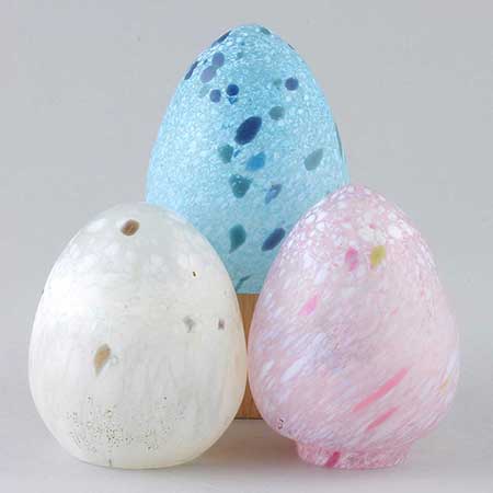 Monica Backström Kosta Boda Three eggs in different colors