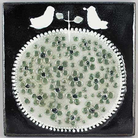 Sylvia Leuchovius wall plaque Two birds on apple (1962) Length 22 cm / 8.7 in