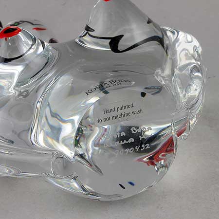 Ulrica Hydman-Vallien Kosta Boda Lower side of a House Gods object with signature and serial number