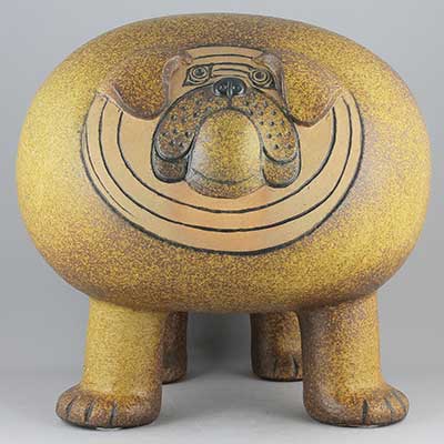 Lisa Larson Kennel bulldogg maxi
