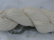 Z-twined offwhite