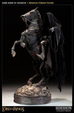 Dark Rider of Mordor Premium Format Figure 1:4