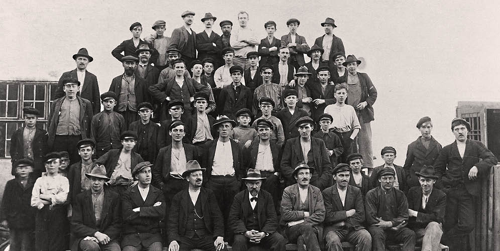 Glasbrukets Historia