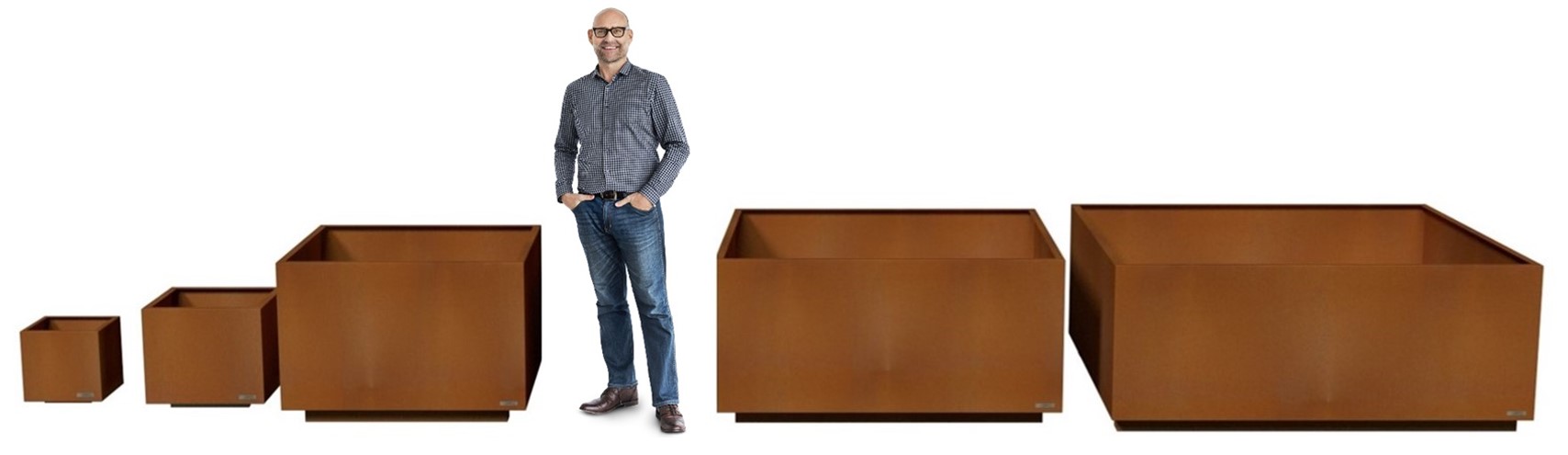 Corten planteringskärl med fyrkantig form i olika storlekar.