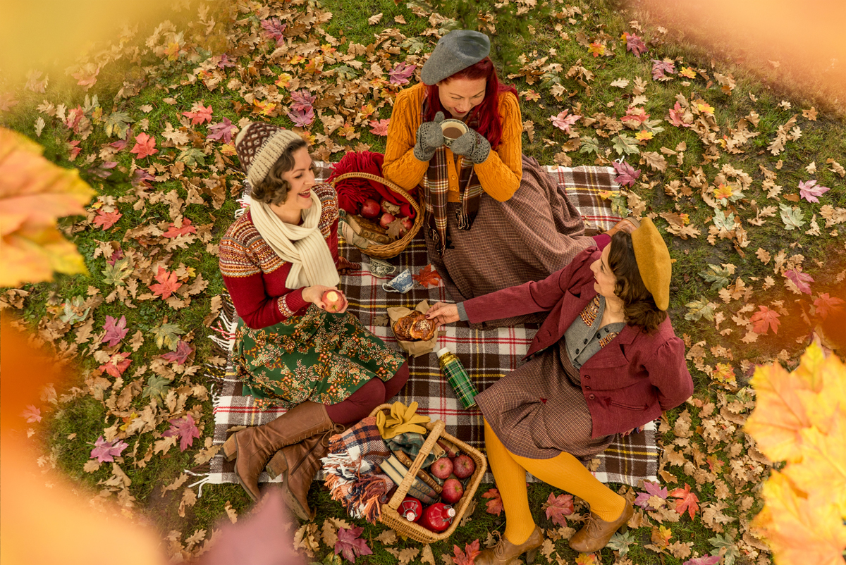 1. emmy design_AW18_vintage autumn winter tweed wool cardigan picnic fair isle knit sweater skirt plaid plus size 1940s classic