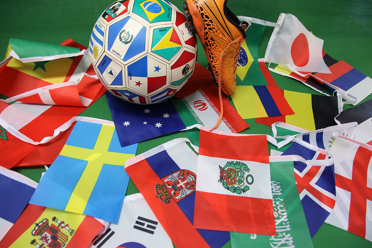 Flaggor | Köp din flagga online från Flaggfabriken National