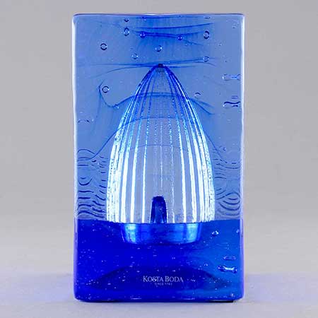 Berti Vallien Kosta Boda Starlight Home (model 90527)
