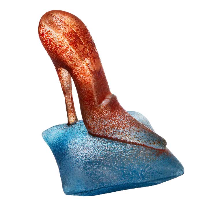 Kjell Engman Kosta Boda Catwalk Miniatyrsko shoe (model 90625), height 11 cm / 4.3 in