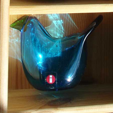 Oiva Toikka Nuutajärvi Iittala bird Flycatcher blue with green beak