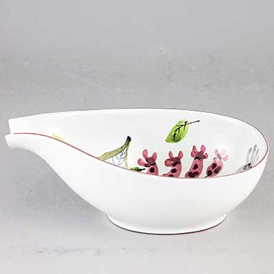 Stig Lindberg Faience Leaf-shaped bowl (model 27), length 15 cm