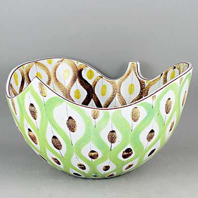 Stig Lindberg Faience Leaf-shaped bowl (model 3), height 14 cm
