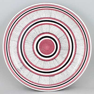 Stig Lindberg Faience Rounded dish (model 151), diameter 31 cm