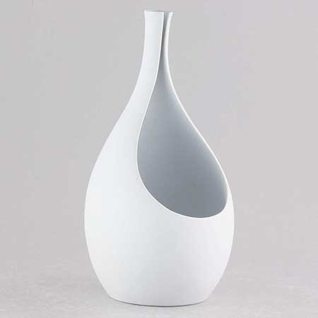 Stig Lindberg Vase 280 (white), height 20 cm / 7.9 in