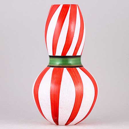 Ulrica Hydman-Vallien Kosta Boda Ribbon Red vase (model 49801), height 19 cm
