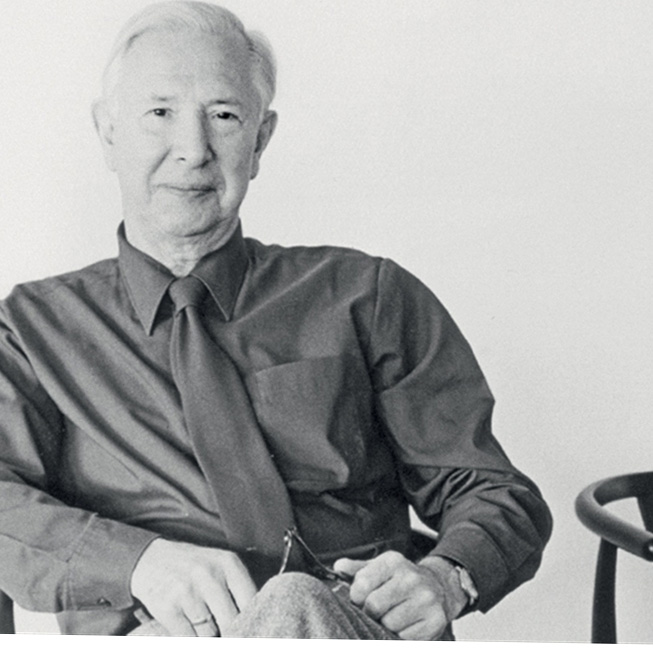 Hans J Wegner Q4 Skandinavisches Design