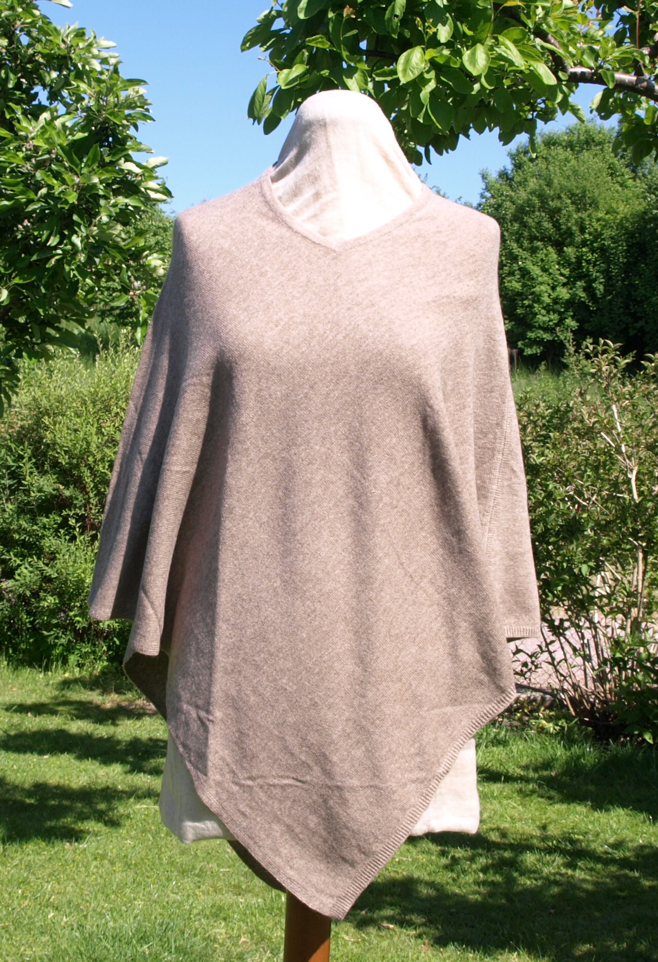  Kashmir & Ull Poncho